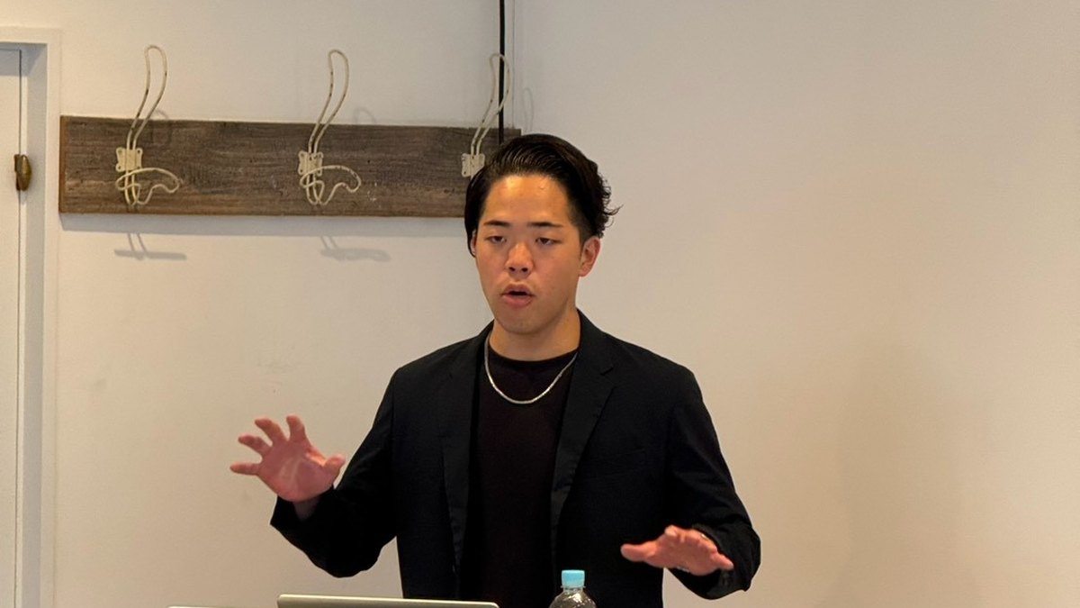 第一回アジアンブリーズ交流会で登壇する百澤瑠玖さん